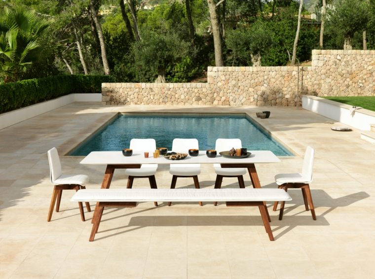 grande table de jardin blanche bois chaise fischer mobel design