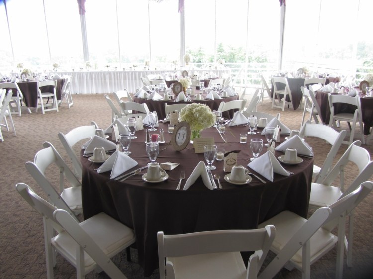 table mariage marron blanc