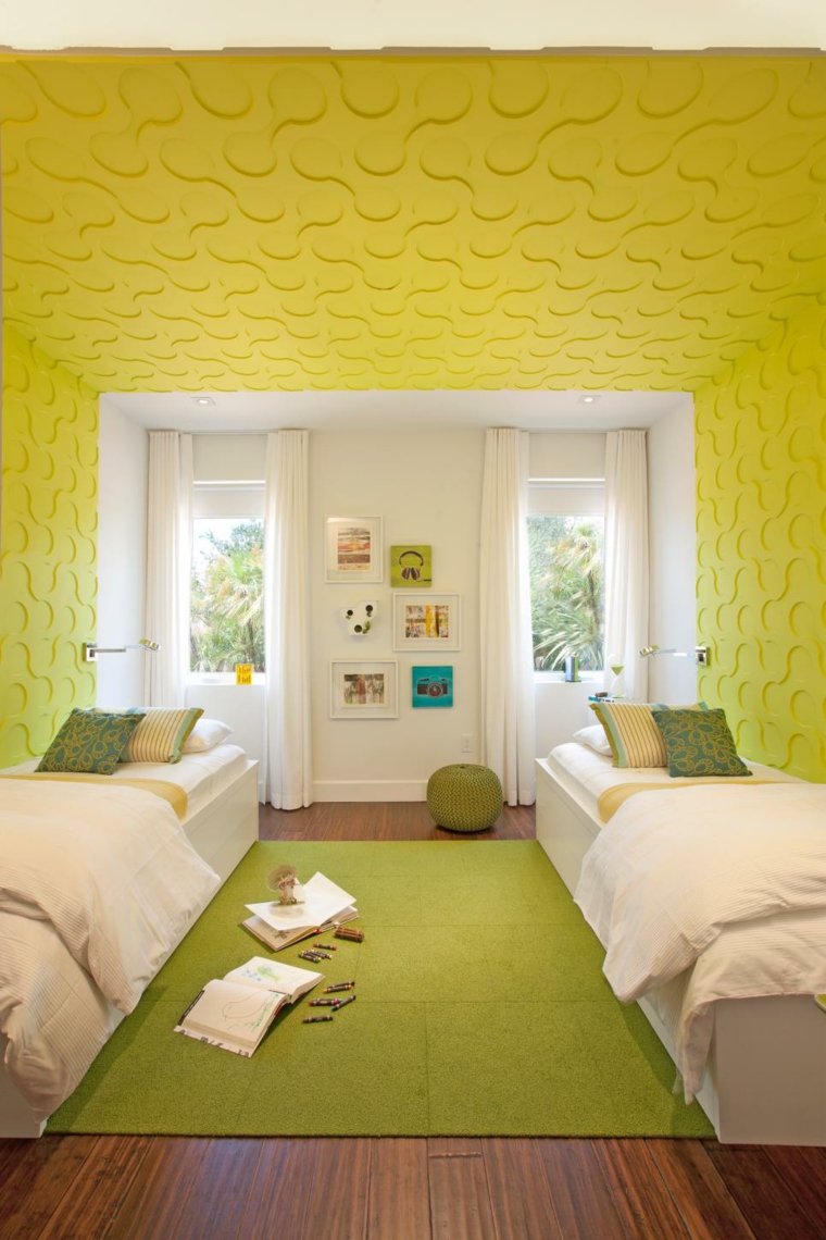 couleur chambre enfant jaune vert lit tapis de sol vert intérieur 