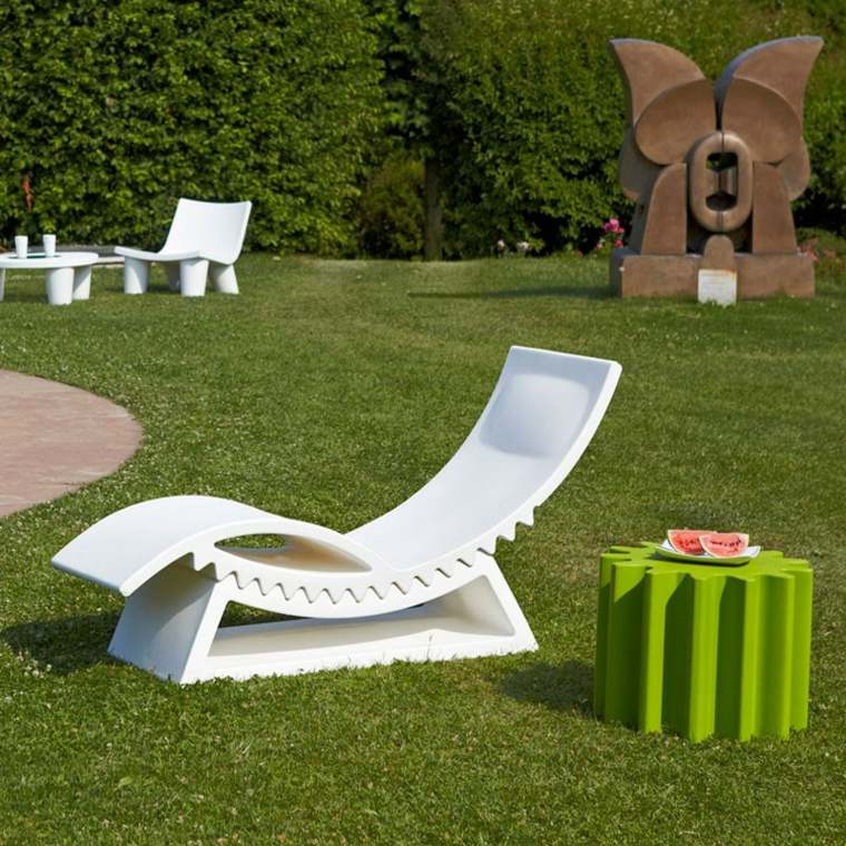 mobilier jardin chaise blanc plastique