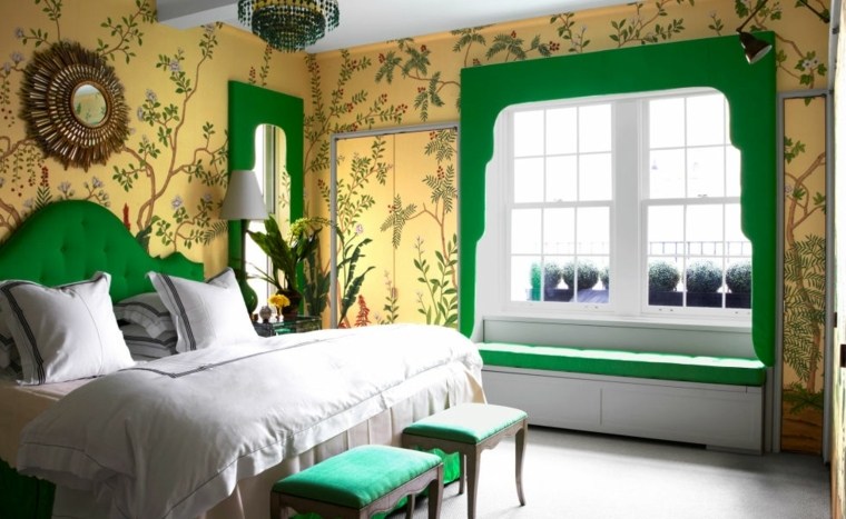 idée aménagement chambre à coucher vert blanc tabouret design rideaux 