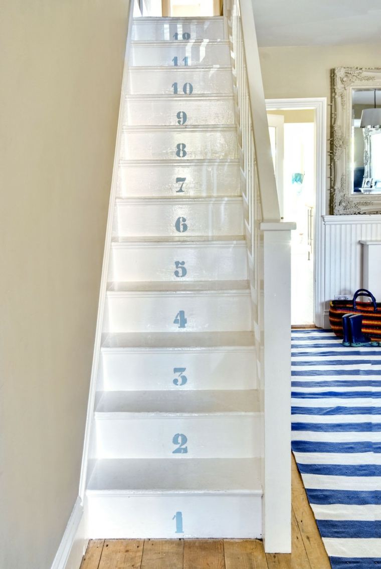 décorations pour escaliers peinture blanche