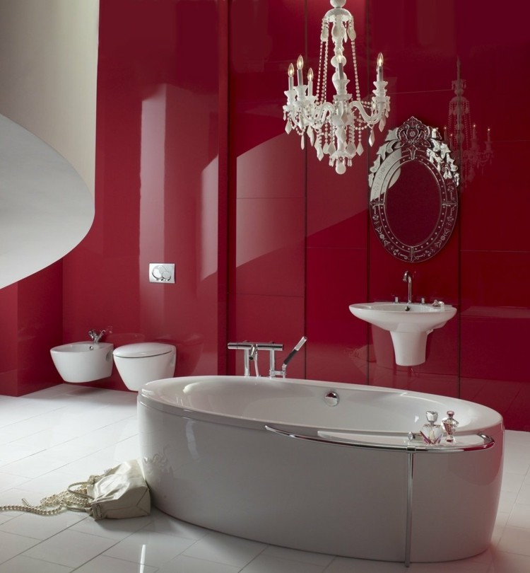 salle de bain colorée rouge blanc
