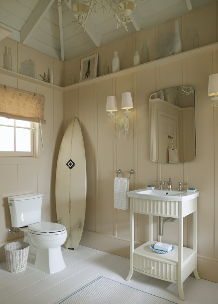 aménagement de salle de bain décorations en beige et blanc