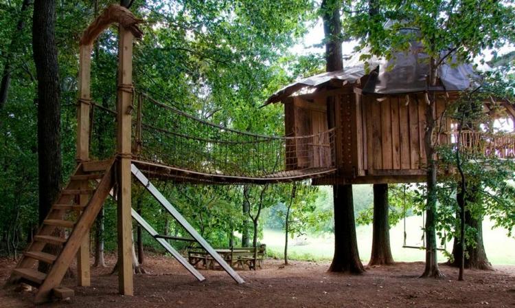 cabane en bois pour enfant pont 