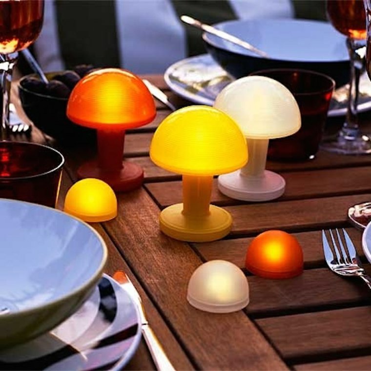 luminaire énergie solair ikea table à manger bois