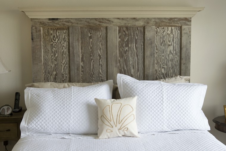 faire tete de lit originale portes bois décoration
