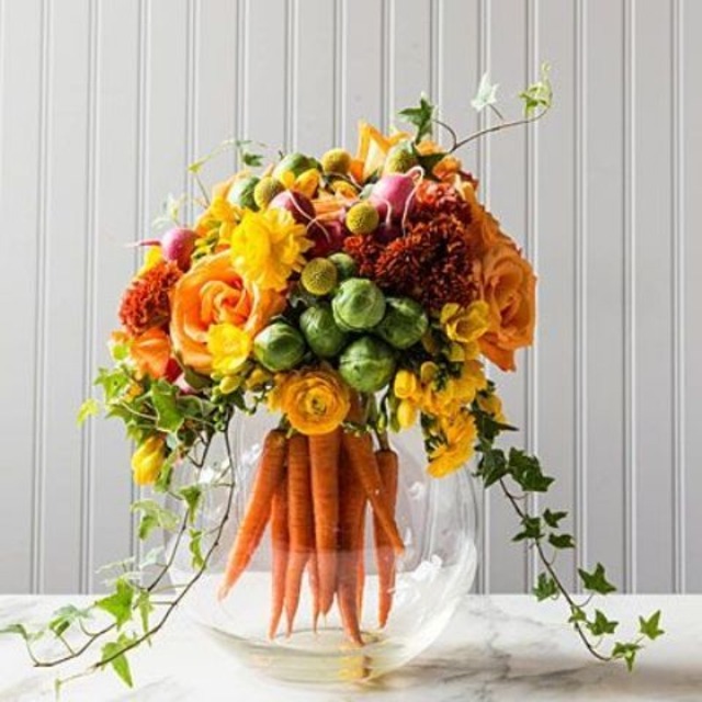 table idée décoration fleurs légumes original