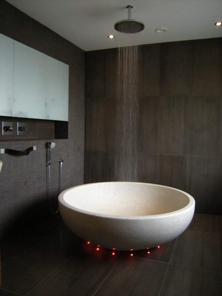 salle de bain décoration minimaliste baignoire