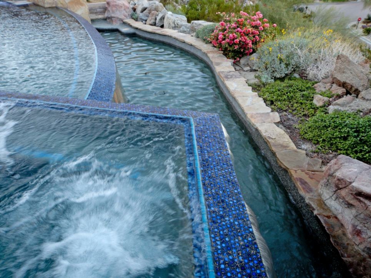 amenagement exterieur moderne decor piscine mosaiques