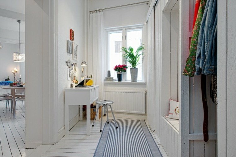 aménagement intérieur moderne tapis de sol bureau blanc bois plante