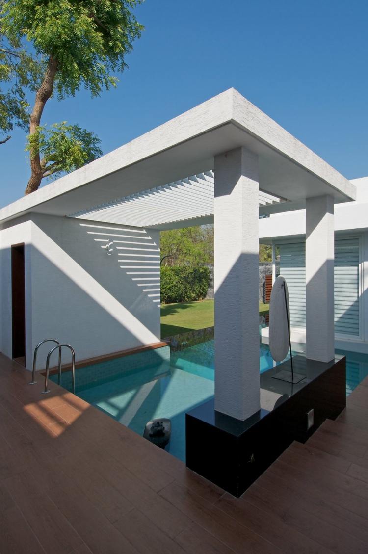 terrasse avec piscine pergola