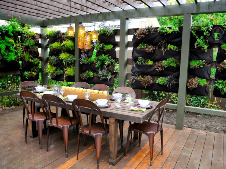 salle à manger extérieur jardin extérieur vertical aménagement 