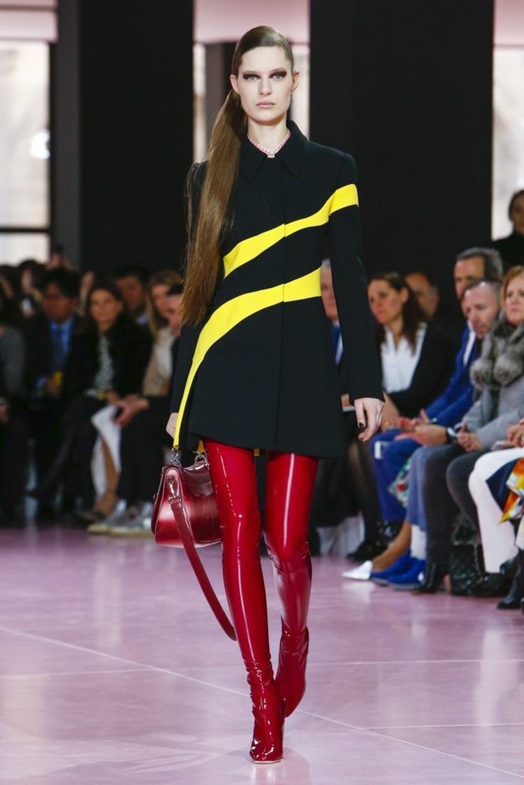 tenue femme couleur Dior