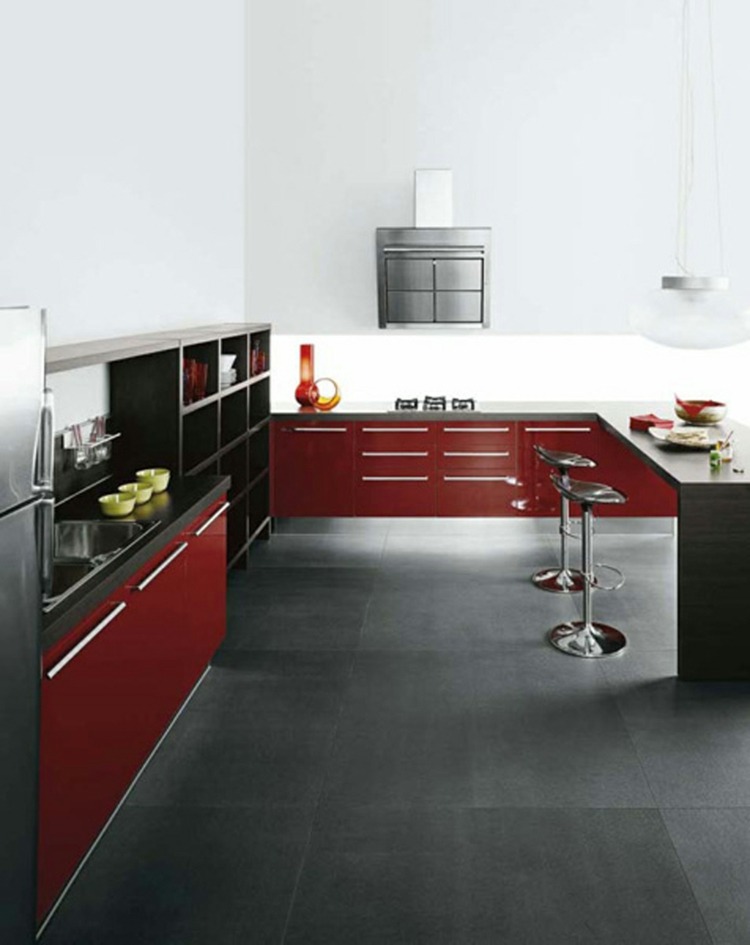 cuisine rouge et grise design moderne
