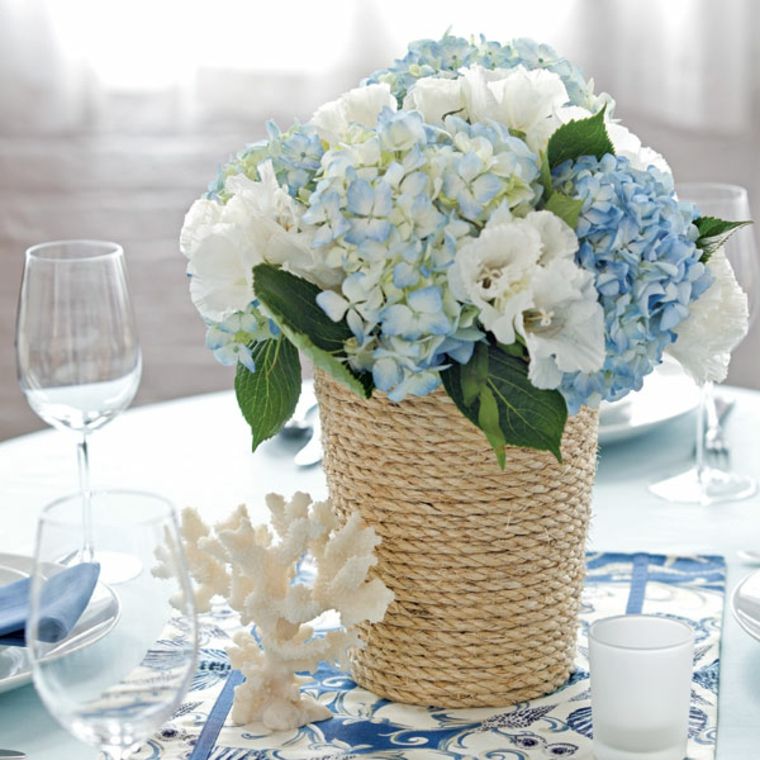 mariage en blanc déco bouquet de fleurs idée centre de table
