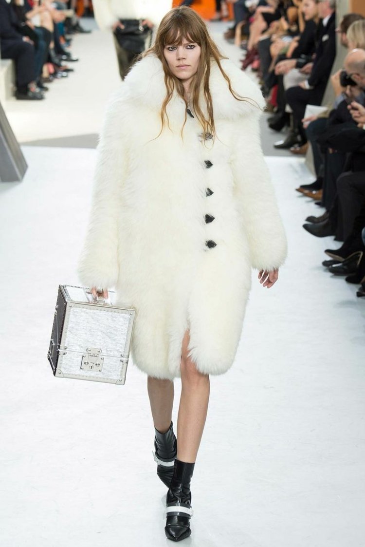 mode automne hiver 2015 femme manteau fourrure blanc