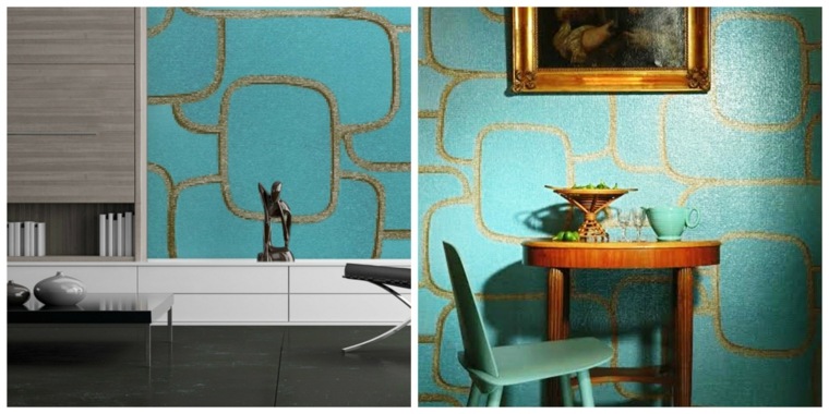 papier peint art déco idée bleu salon design table basse bois chaise bleue cadre tableau