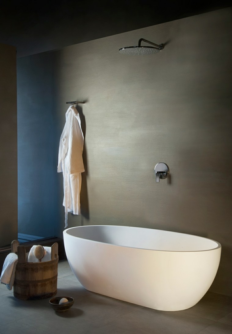 salle de bain pierre design baignoire idée aménagement mur gris design moderne idée