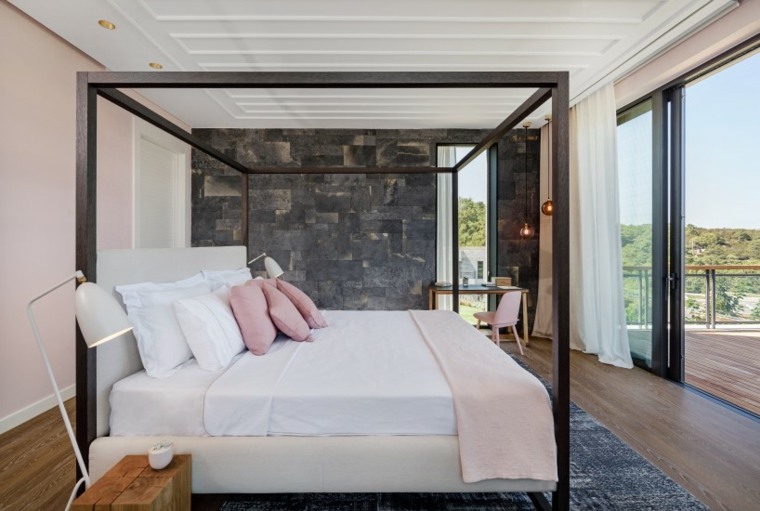 intérieur maison moderne design tapis de sol déco intérieur moderne mur pierre balcon bois