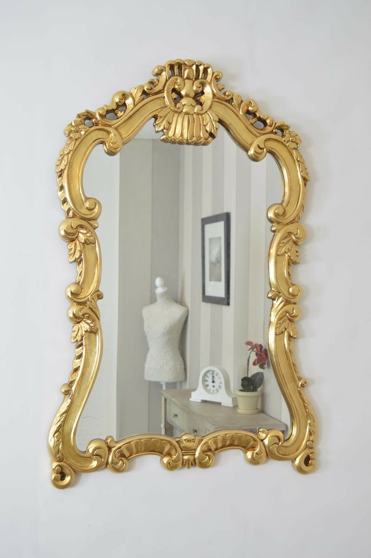 decoration interieure maison grand miroir doré
