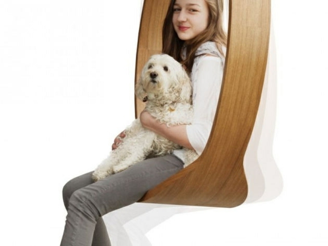 intérieur moderne idée meuble design objet balancoire bois iwona-kosicka