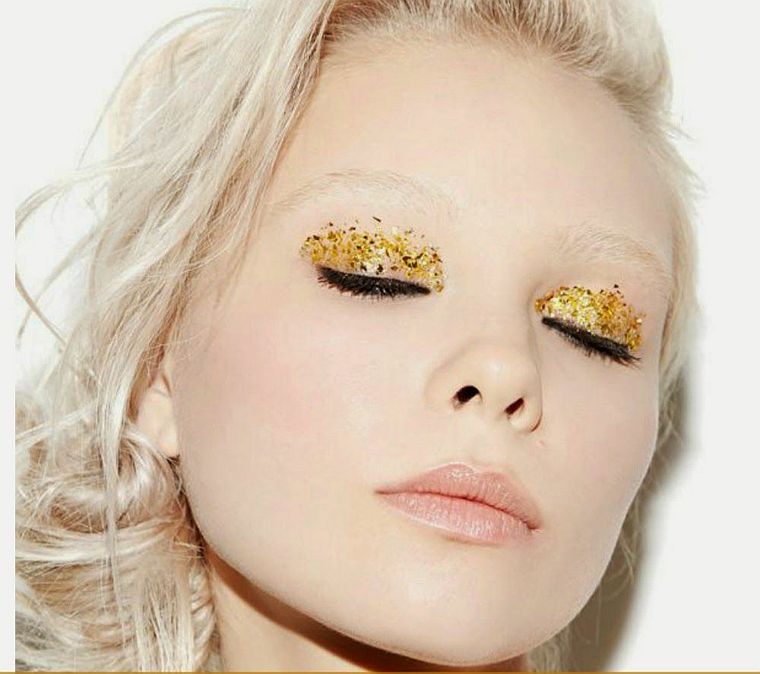 astuces maquillage yeux or