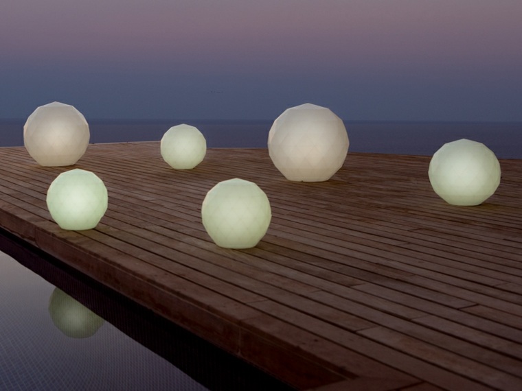 vase lumineuse design meuble lampadaire bola vondom idée moderne 