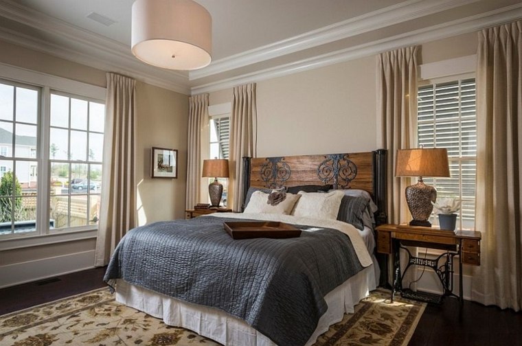 idée tête de lit bois chambre à coucher design tapis de sol motif floral luminaire suspension lampe déco idée 
