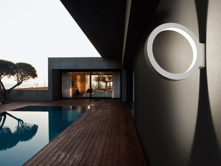idée extérieur lumière déco design piscine terrasse éclairage