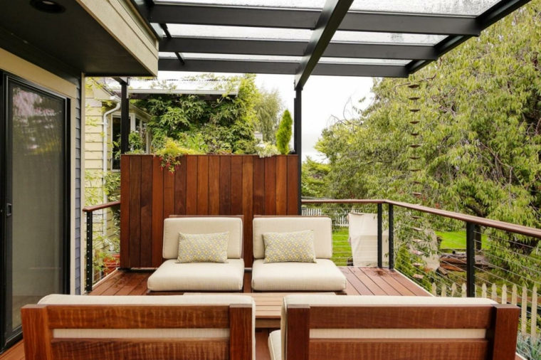 couvrir une terrasse en bois meubles