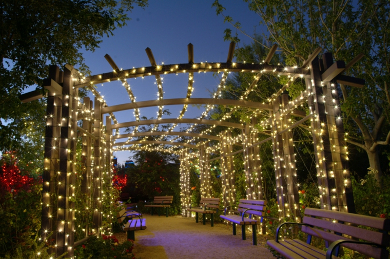 décoration lumineuse jardin idée guirlande terrasse