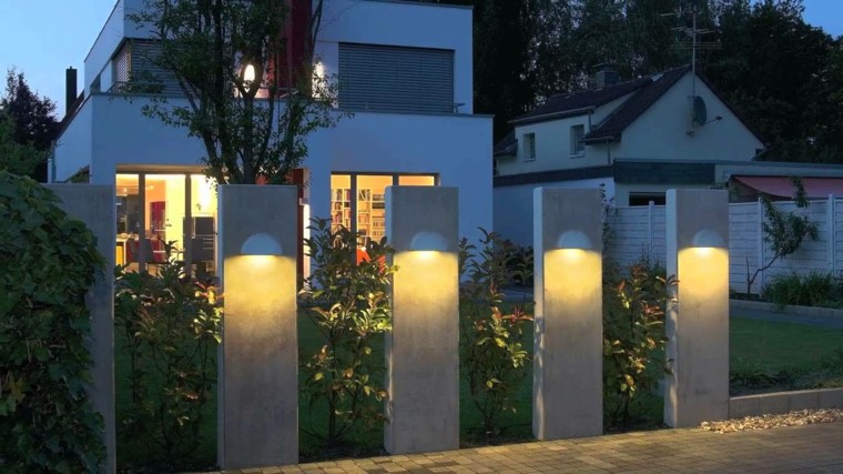 extérieur éclairage design moderne idée spots lumineux