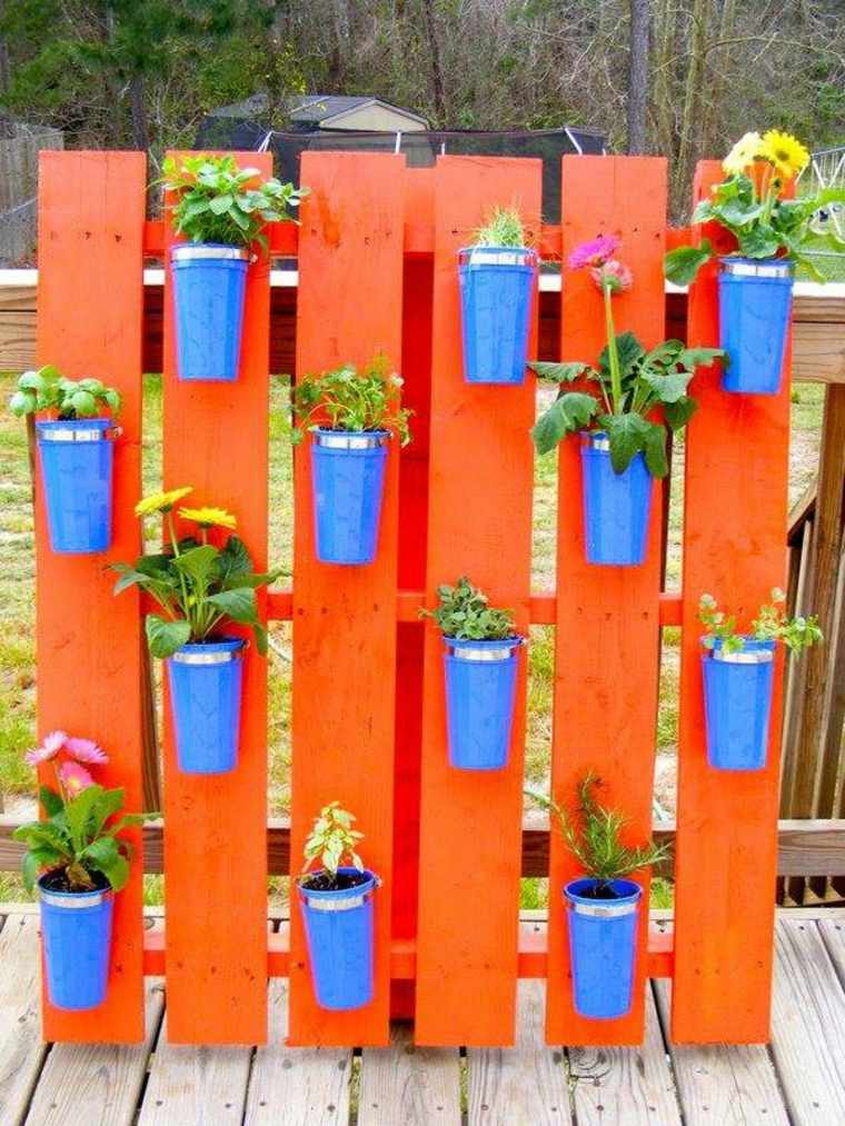 recycler des palettes idée recyclage jardin déco fleurs 