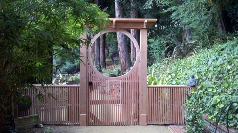 jardin zen portail bois