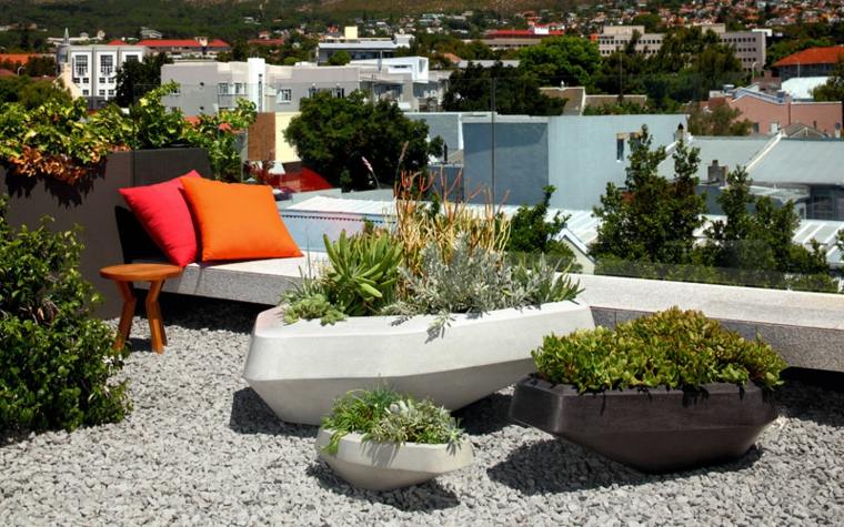jardinière moderne design objet bac à fleurs espace extérieur tendance coussins canapé