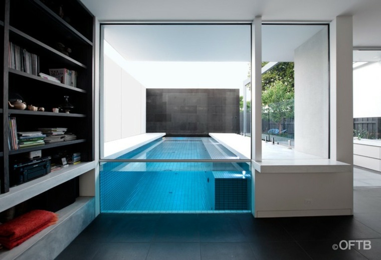 piscine en verre design moderne idée aménagement intérieur piscine design