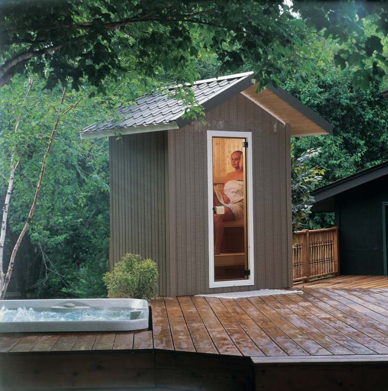 sauna extérieur design moderne