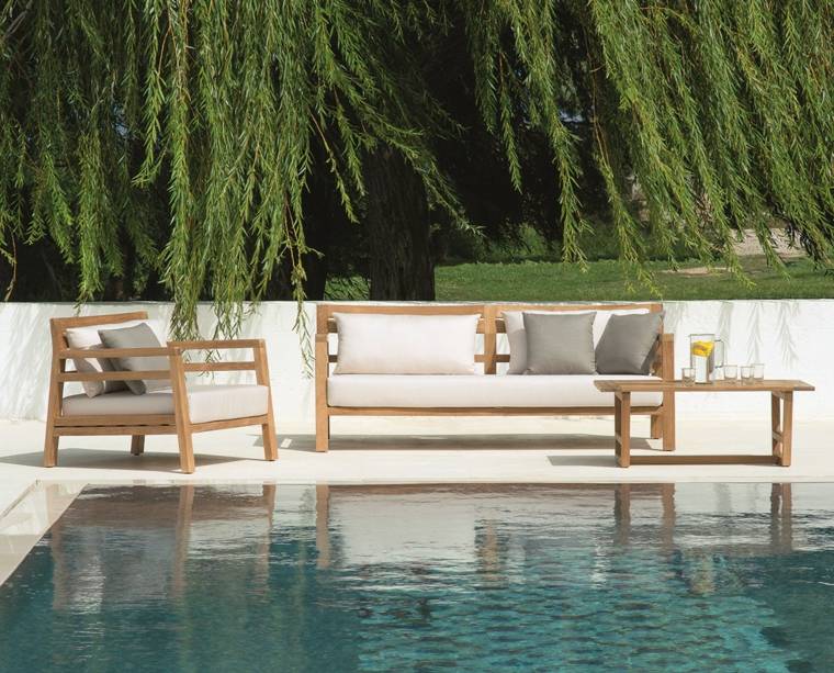 mobilier de jardin en teck fauteuil coussins idée canapé piscine 