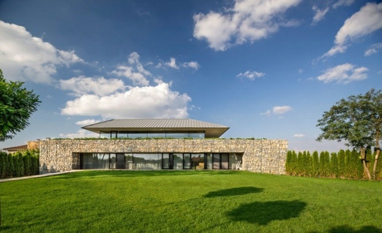 grande maison design pierre architecte idée bulgarie