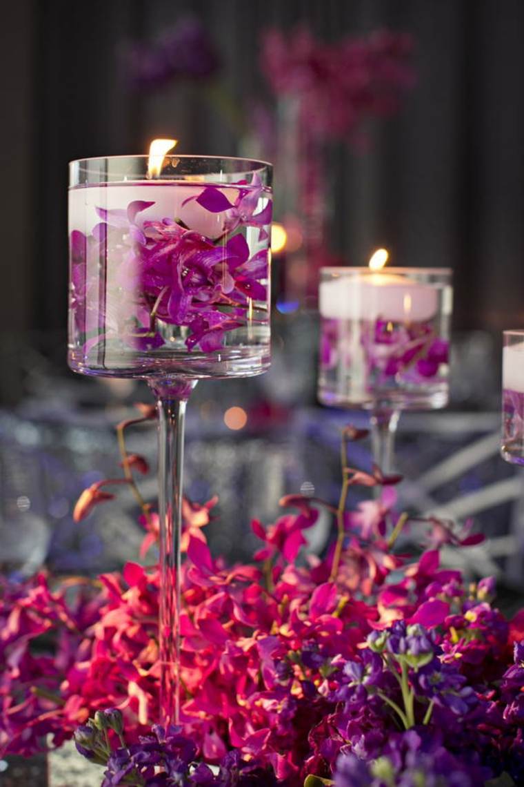 idée déco table romantique fleurs bougies design