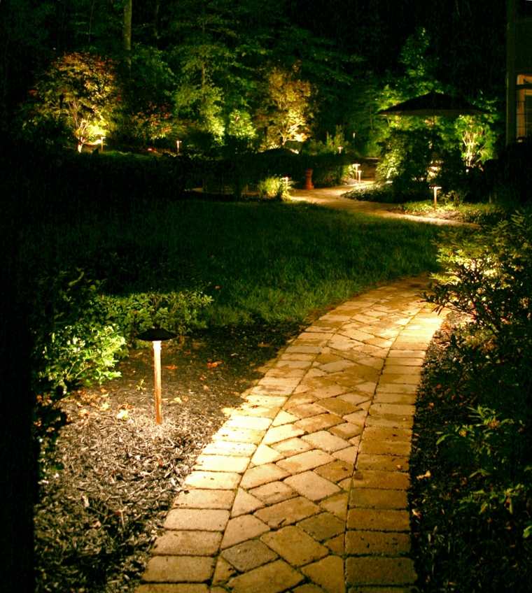 allée jardin pierre éclairage idée lampe design