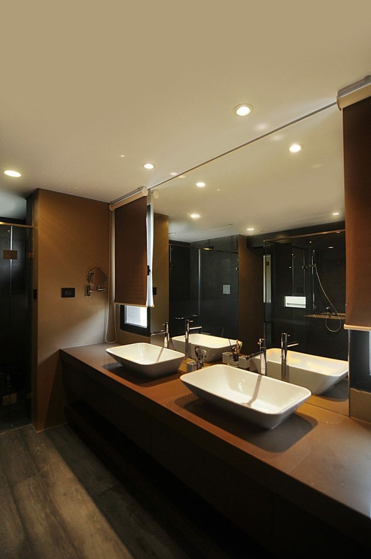 miroir salle de bains moderne design idée tendance parquet bois