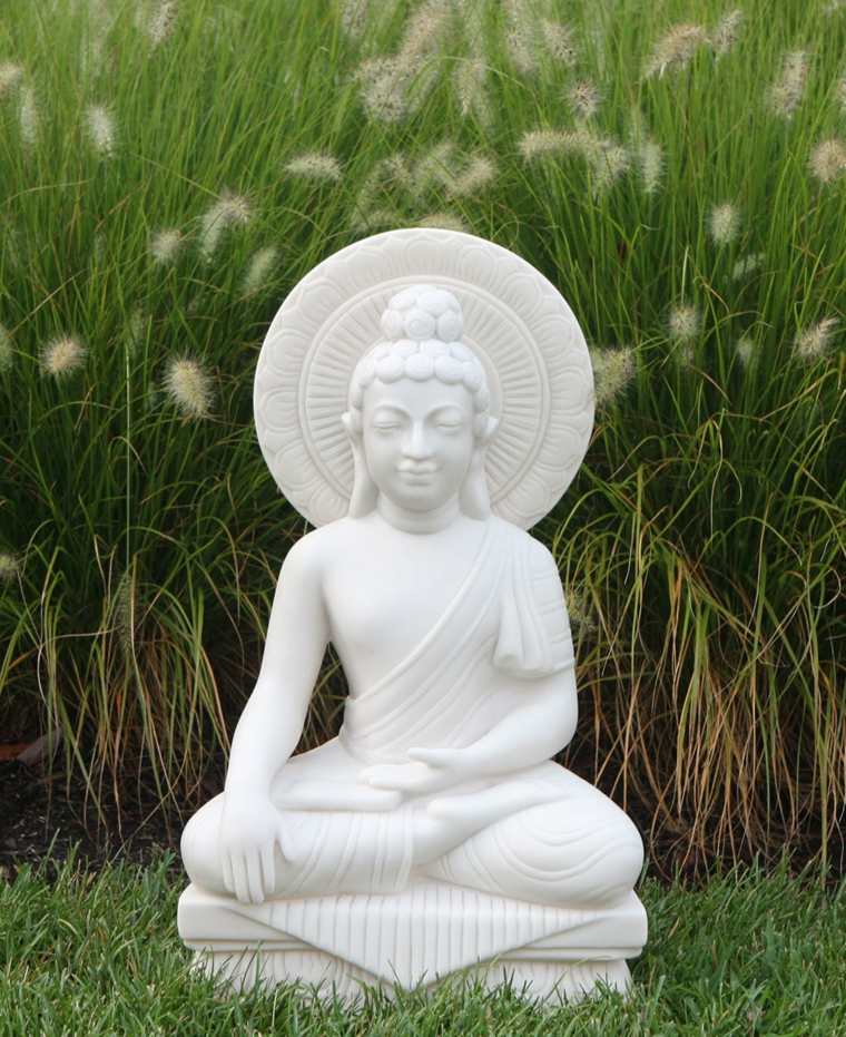 aménagement jardin zen deco statue exterieur