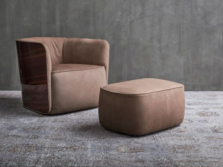 fauteuil en cuir rose design moderne idée aménager tapis gris 