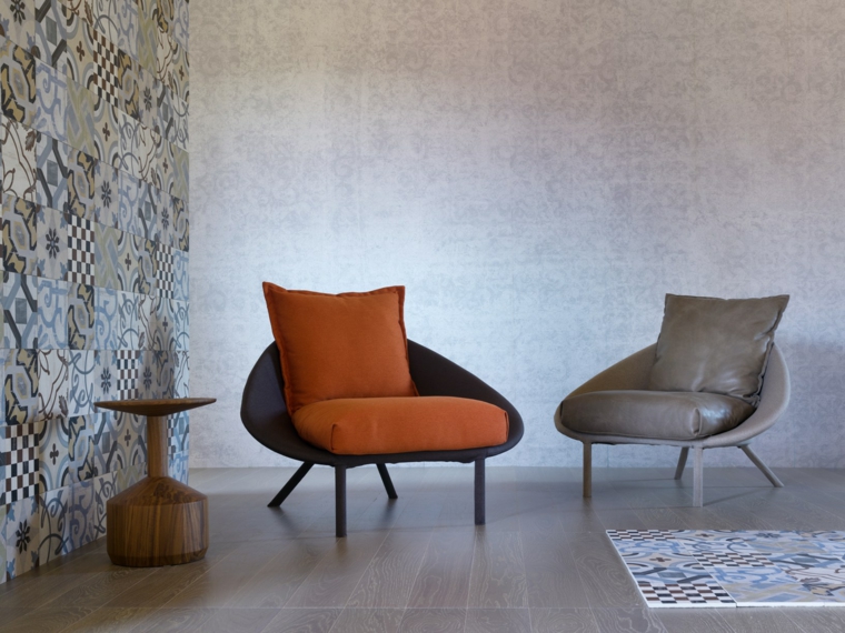 fauteuil de salon coussin carrelage marocain tendance mur revêtement