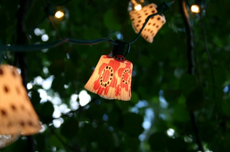guirlande lumineuse diy idée original aménager paysager jardin luminaires
