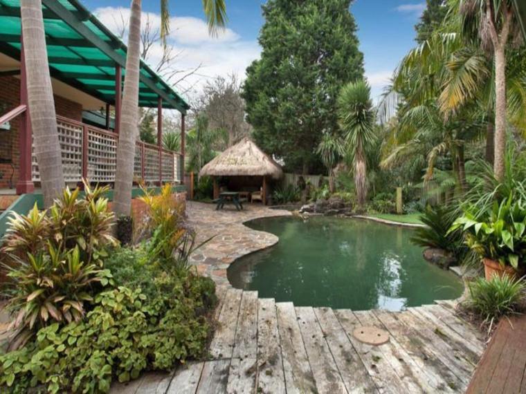 jardin terrasse bois avec piscine