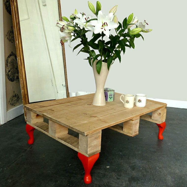 table en palette bois recycler idée bouquet fleurs tapis gris