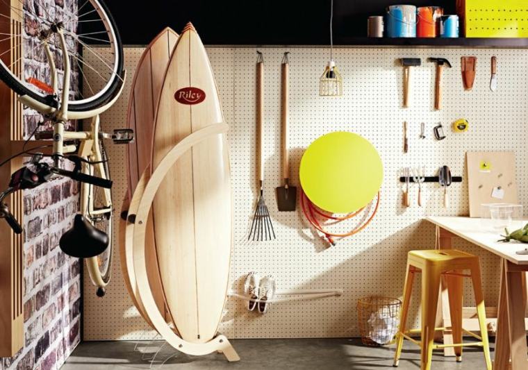 garage amenagement planche surf bois
